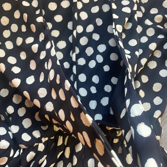 Honey punch, Polka dot, black,white jumper,front cut out,Surplice neck ,Small, - Picture 11 of 12